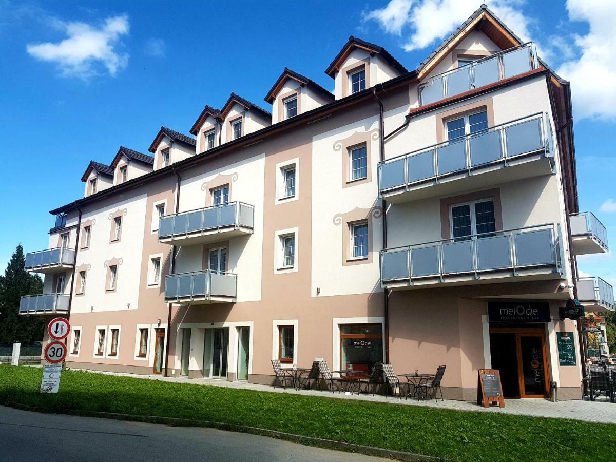 Wellness Hotel Harmonie Třeboň Exterior foto